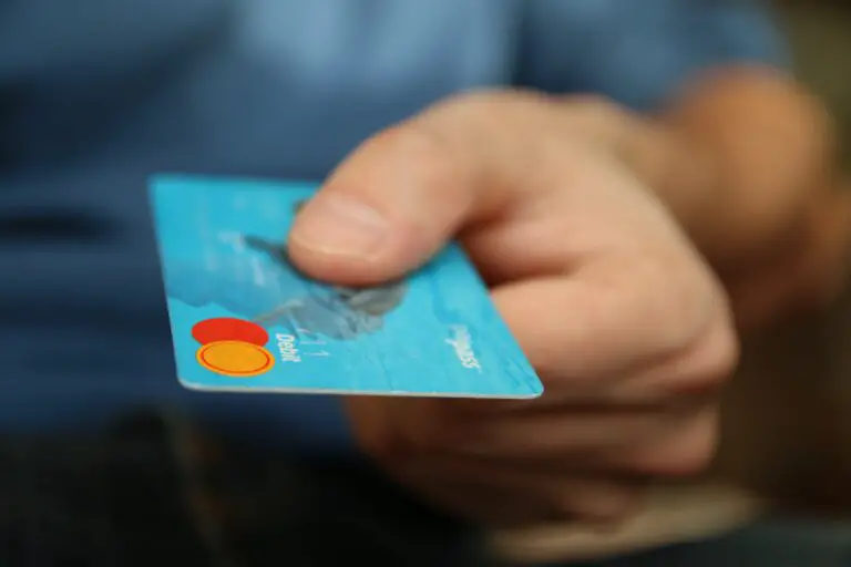 Top 10 Benefits of using Credit Cards for daily purchases